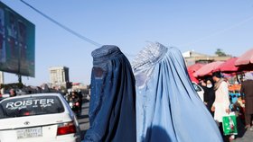 Afghánské ženy na ulici v Kábulu