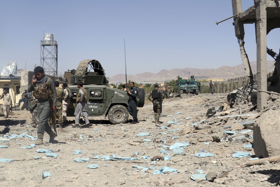 Nejméně 20 afghánských civilistů, včetně 12 dětí, zahynulo v noci na dnešek při náletu na velitele islamistického hnutí Tálibán v afghánské provincii Kunar. (ilustrační foto)