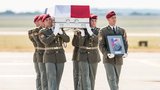 Plakáty schvalovaly smrt vojáků v Afghánistánu: Po Praze je vylepil muž (36), policie ho obvinila 