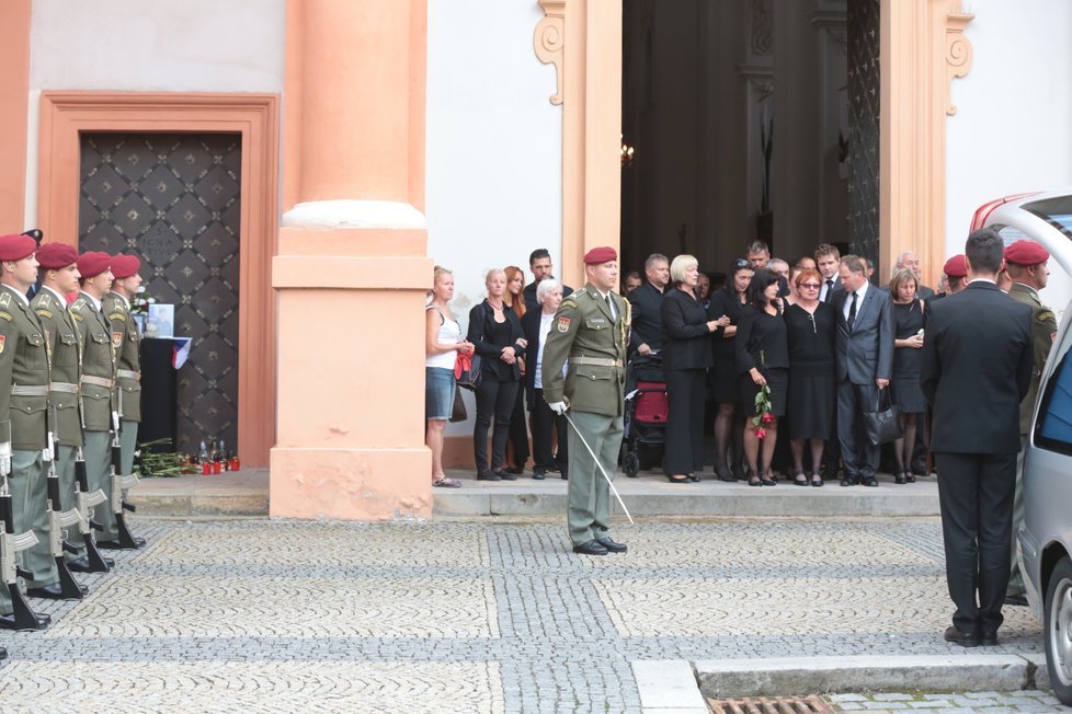 Chomutov se rozloučil s vojákem Marcinem.