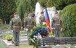 Pohřeb rotmistra Beneše: Vojáci na městském hřbitově v Chomutově