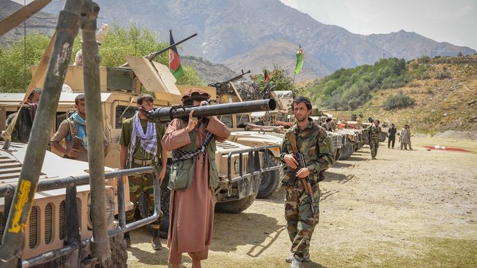V údolí Pandžšíru se shromažďují bojovníci proti Tálibánu.