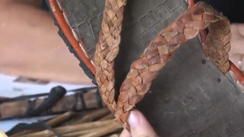 Ručně šité boty z pneumatik