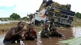 Bouře v Africe zabila nejméně 70 lidí
