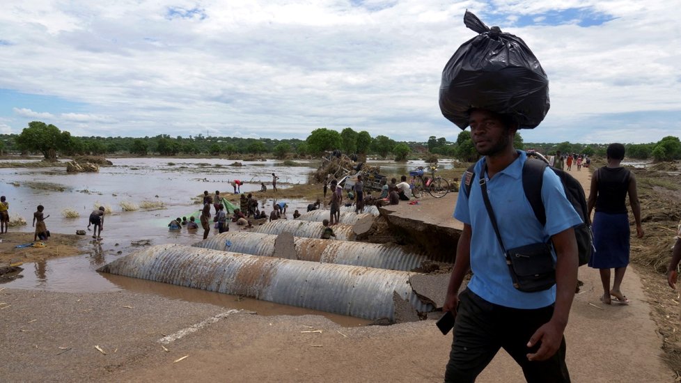 Bouře v Africe zabila nejméně 70 lidí