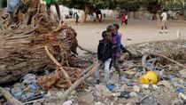 Koronavirová krize v Africe prohlubuje chudobu a kriminalitu. Tunisané hromadně emigrují