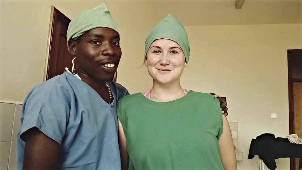 Eva se rozhodla vyměnit práci v české nemocnici za africkou Ugandu. „Uvědomila jsem si, jak jsme jako Evropané rozmazlení,“ řekla po návratu.