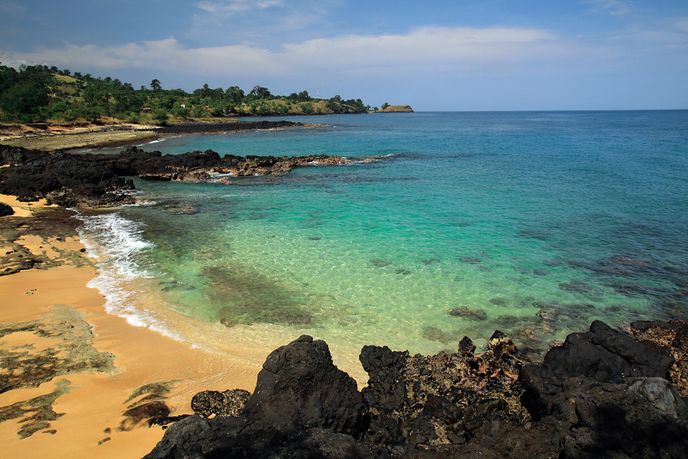 Svatý Tomáš: Evropskými turisty dosud neobjevený ostrov bývá cílem odpočinku západoafrické smetánky
