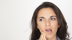Úporné bolesti zubů? 9 babských rad, které pomáhají!
