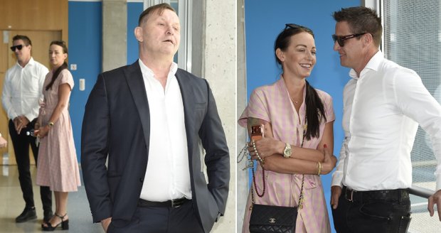 Agáta Hanychová a Jaromír Soukup u soudu kvůli školce pro malou Rózu