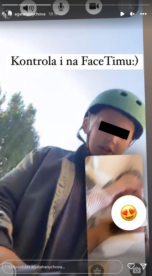 Agáta z nemocnice děti kontroluje alespoň přes FaceTime