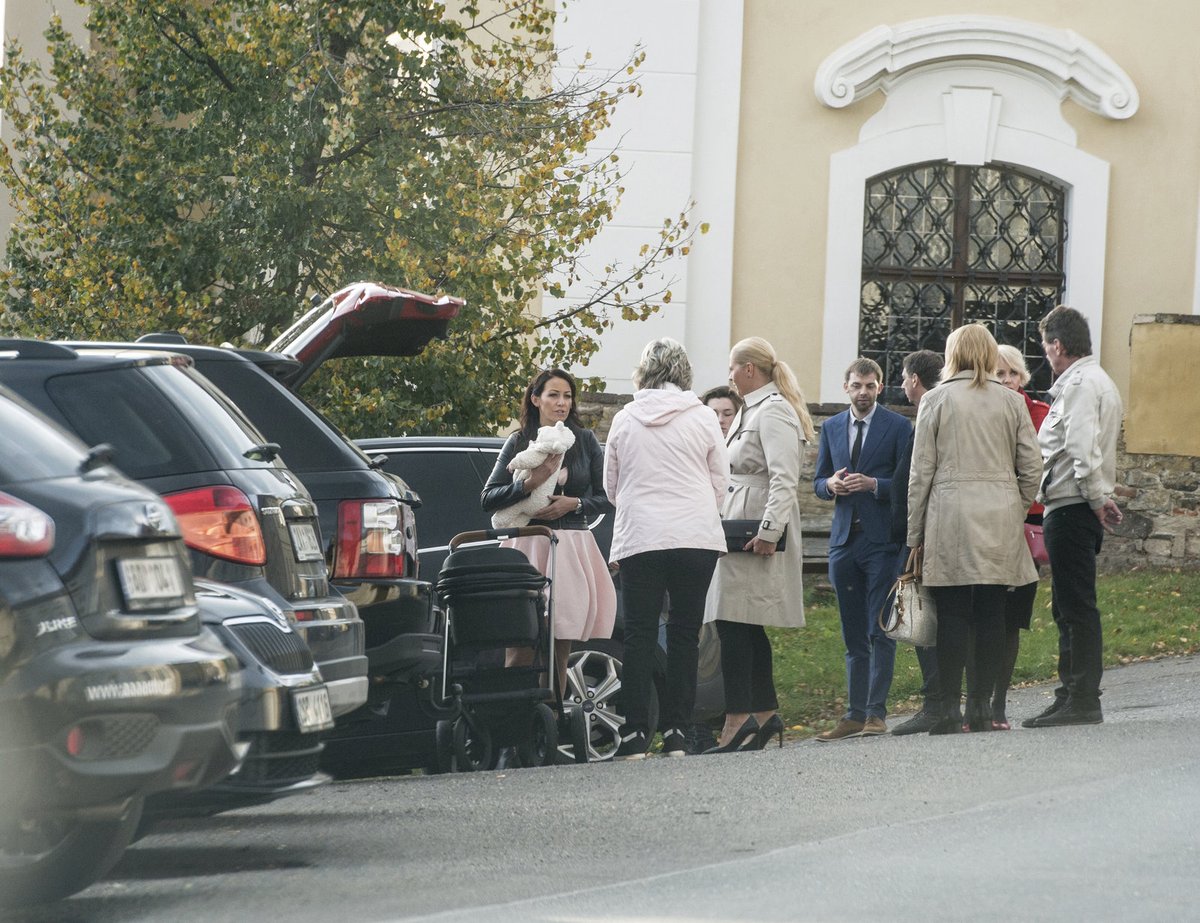 Křest proběhl v unětickém kostele Nanebevzetí Panny Marie