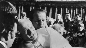 Papež Jan Pavel II. - žil život plný lásky, ale v 80. letech málem podlehl atentátu.