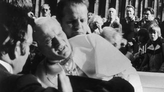 Milost pro vraha. Stála za atentátem na papeže Jana Pavla II. mocná KGB?