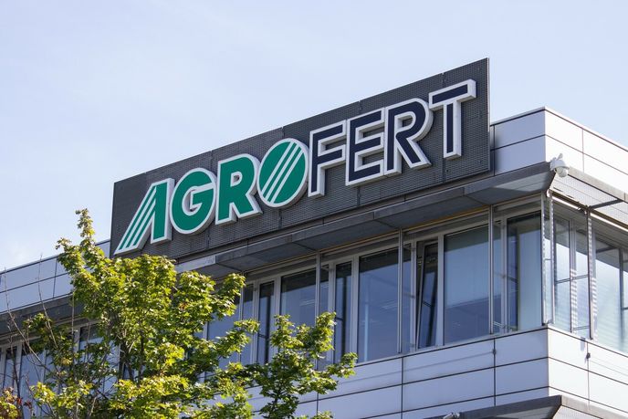 Maďarský výrobce pekařských a cukrářských výrobků Ceres Sütöipari ze skupiny Agrofert plánuje za 24 miliard forintů (1,5 miliardy kč) postavit v průmyslovém parku ve městě Tata na severozápadě země závod na výrobu chleba Maďarský výrobce pekařských a cukrářských výrobků Ceres Sütöipari ze skupiny Agrofert plánuje za 24 miliard forintů (1,5 miliardy kč) postavit v průmyslovém parku ve městě Tata na severozápadě země závod na výrobu chleba
