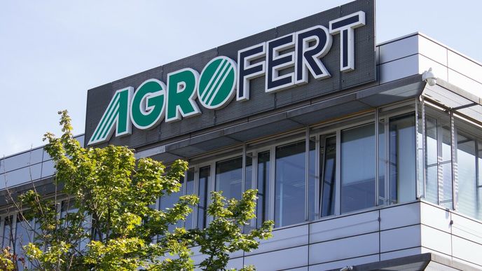 Maďarský výrobce pekařských a cukrářských výrobků Ceres Sütöipari ze skupiny Agrofert plánuje za 24 miliard forintů (1,5 miliardy kč) postavit v průmyslovém parku ve městě Tata na severozápadě země závod na výrobu chleba Maďarský výrobce pekařských a cukrářských výrobků Ceres Sütöipari ze skupiny Agrofert plánuje za 24 miliard forintů (1,5 miliardy kč) postavit v průmyslovém parku ve městě Tata na severozápadě země závod na výrobu chleba