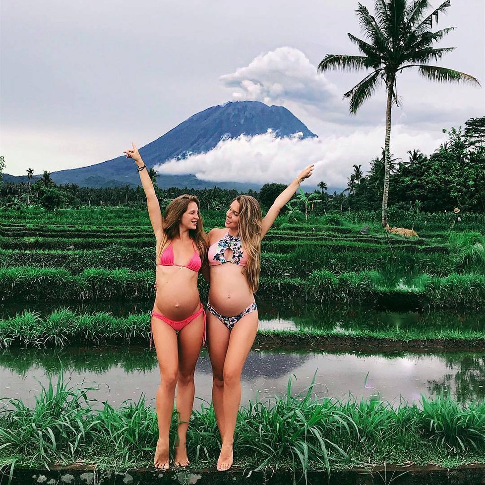 Chrlící sopka Agung se stala novou turistickou atrakcí.