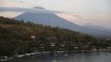 Sopka Agung na Bali, nebezpečí erupce každým dnem roste
