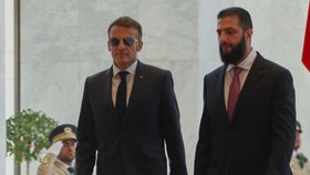 Francouzský prezident Emmanuel Macron a prozatimní syrský prezident Ahmad Šara (7.7.2026)