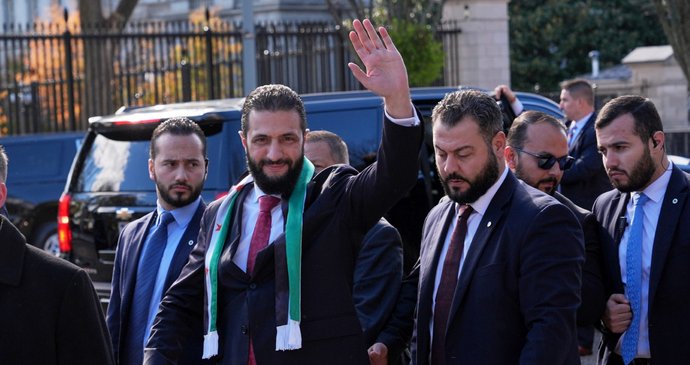 Syrský prozatimní prezident Ahmad Šara navštívil Bílý dům (10.11.2025)