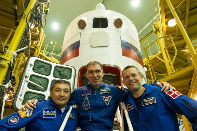 Aidyn Aimbetov, Sergey Volkov and Andreas Mogensen