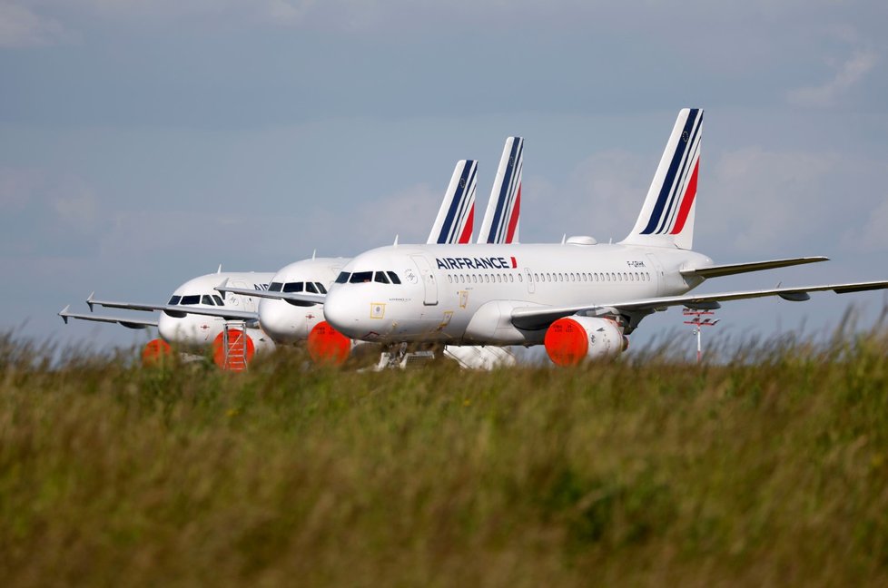 Letadla společnosti Air France na pařížském letišti Charles de Gaulle