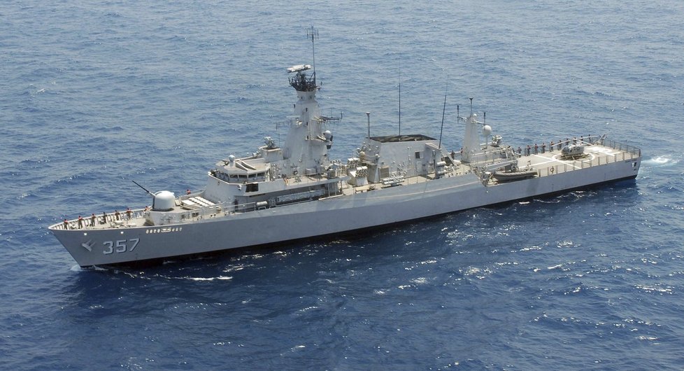 Loď indonéského námořnictva zapojená do pátrání