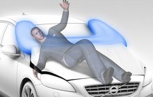 Vyvinuli airbag pro chodce! Navíc rady, jak nezemřít na přechodu!