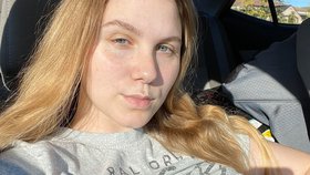 22letá maminka zemřela poté, jí při srážce v autě explodoval falešný airbag.