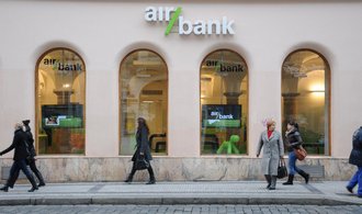 Zájem klientů o Air Bank roste. Zisk se ale propadl o čtrnáct procent