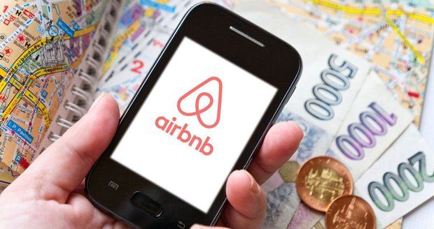 Jak moc zabírá Airbnb v Praze místo pro normální byty?