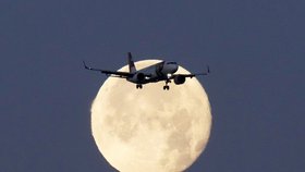 Letadlo Airbus A320.