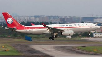 Sichuan Airlines a China Eastern získaly povolení, spustí linky do Prahy