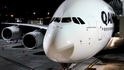 Airbus A380 aerolinek Qantas - i tyto aerolinky uzemnily většinu obřích strojů