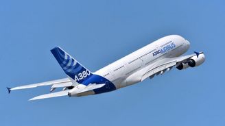 Airbus váhá nad budoucností modelu A380. Mohl by ještě vyrůst