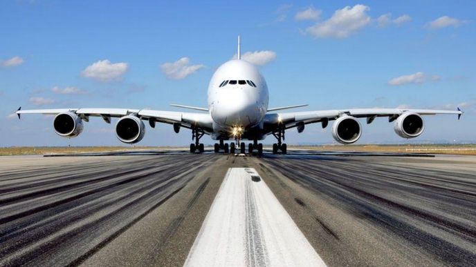 Dosud stál přelet Airbusu A380 přes Česko patnáct tisíc korun.