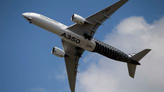 Airbus se v pololetí propadl do ztráty, za poslední tři měsíce si připsal pouhých osm objednávek