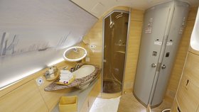 Luxusní koupelna v Airbusu A380