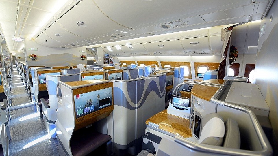 Letecká společnost Emirates vytvořila Airbus A380 pro rekordních 615 pasažérů.