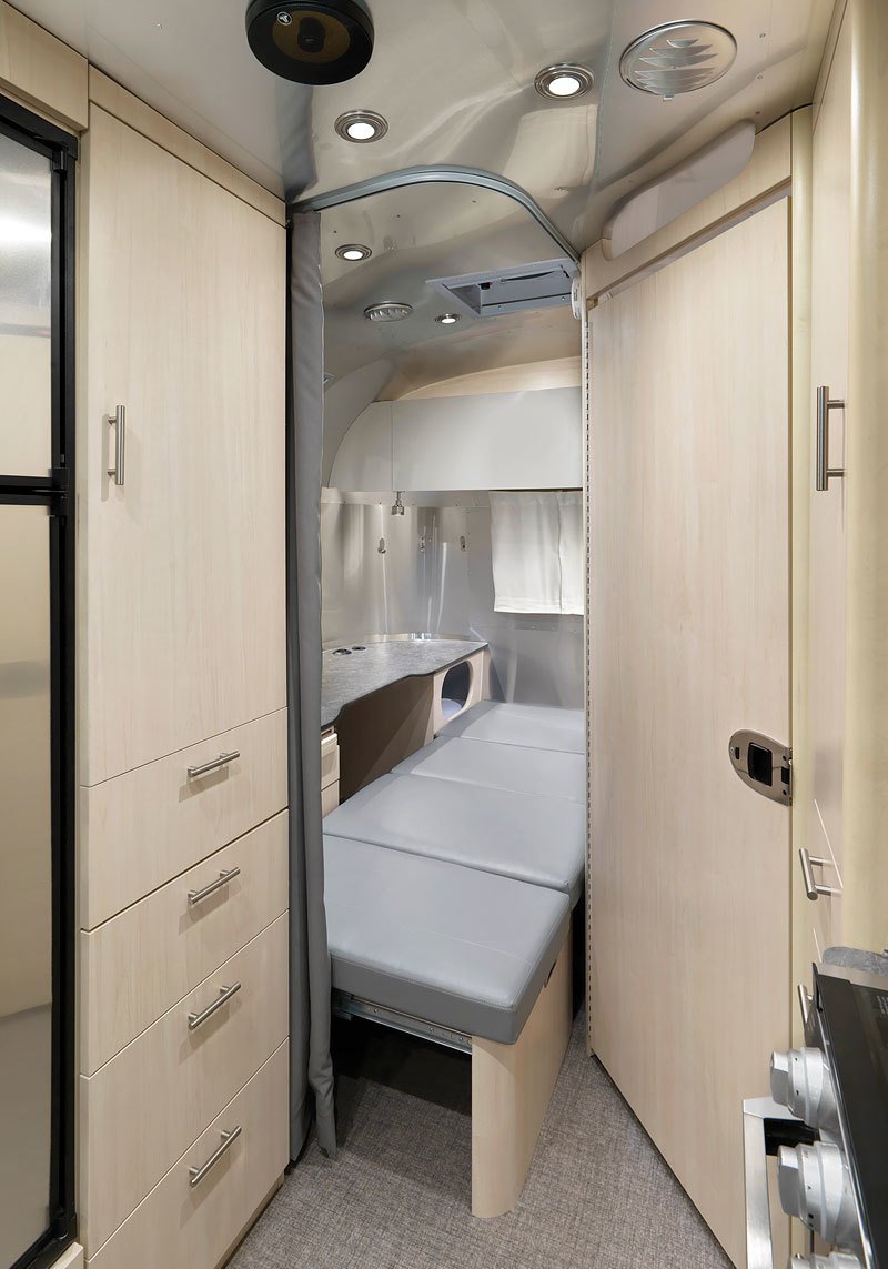 Airstream Flying Cloud 30FB Office