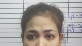 Indonésanka Siti Aisyah je jednou ze zatčených pro podezření z vraždy Kim Čong-nama.