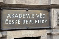 Kriminalisté v budově Akademie věd! Kvůli fiktivním dohodám o provedení práce?!