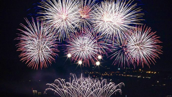 Ohňostroje nad Brnem. Ohňostroje nad Brnem.