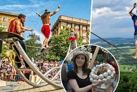 Tipy na víkend: Na provaze mezi Pannou a Babou, cirkus v ulicích i festival česneku