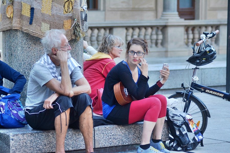 Akce Praha žije hudbou odstartovala šílenou akrobatickou show.