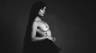 Poslední nahota v Aktech: Volné téma uzavírá soutěž a přináší výběr toho nejlepšího. Projděte si galerii Poslední nahota v Aktech: Volné téma uzavírá soutěž a přináší výběr toho nejlepšího. Projděte si galerii