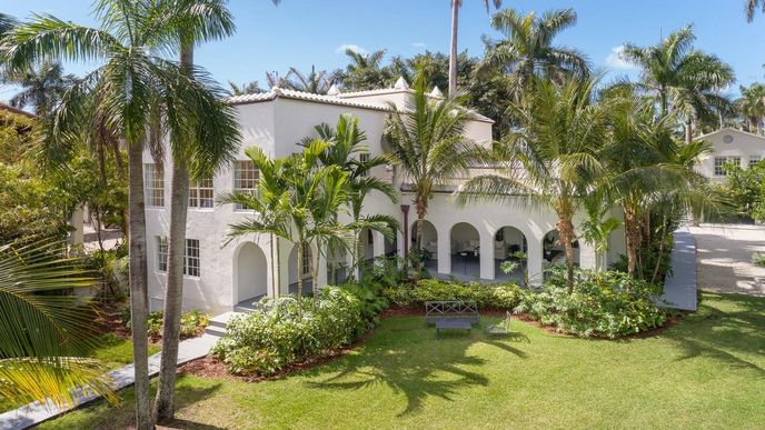 Dům sídlí na Palm Beach na Miami.