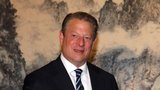 Viceprezident Al Gore obtěžoval masérku?