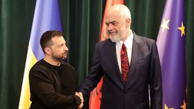 Albánský premiér Edi Rama uvítal Volodymyra Zelenského (28. 2. 2024).