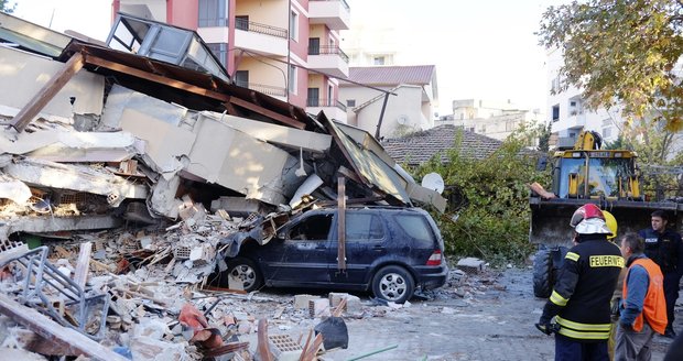 Panika a katastrofické záběry po zemětřesení: V Albánii už je nejméně 21 mrtvých a 650 zraněných. Češi nabídli pomoc
